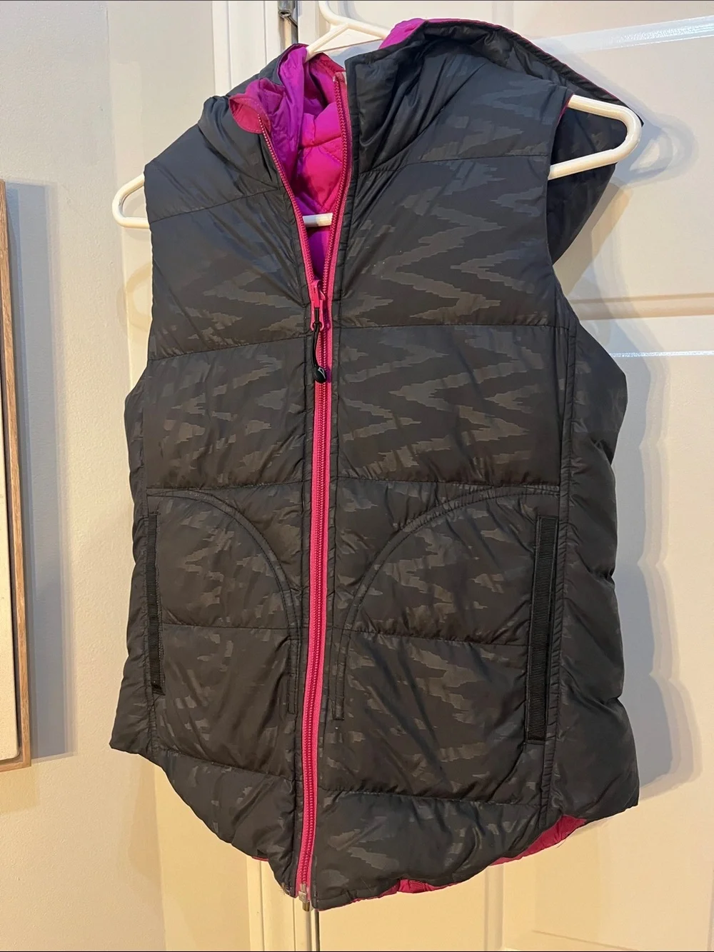 Ivivva Girls' reversible Reflective detail Goose Down Hooded Quilted Vest